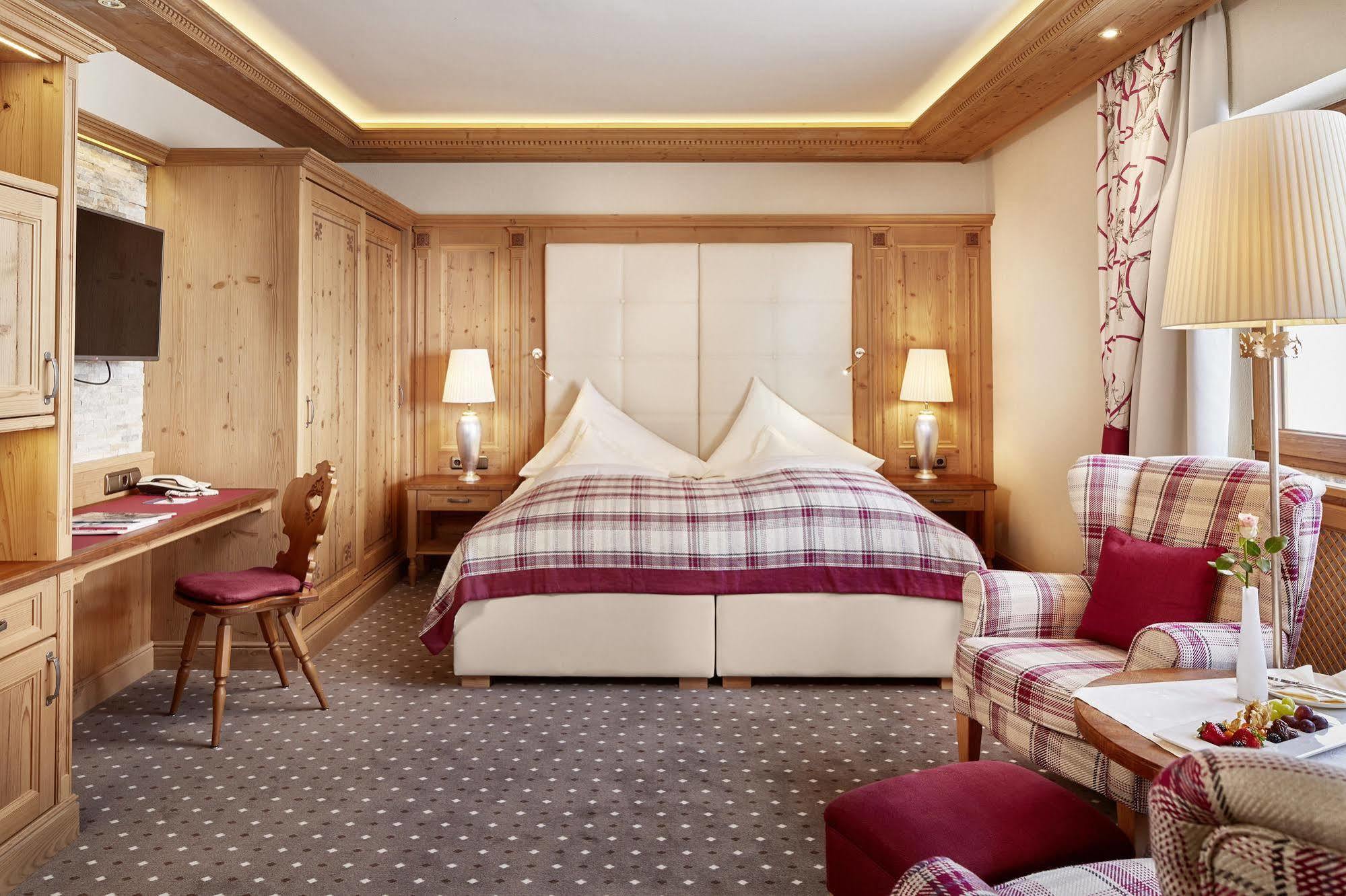 Hotel Singer - Relais & Chateaux بيروانغ المظهر الخارجي الصورة